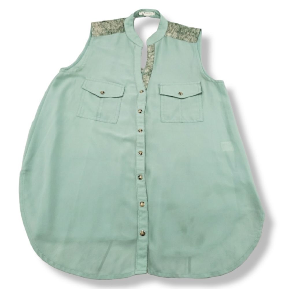 Very J Top Size Large Sleeveless Pearl Snap Button